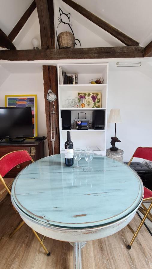 Appartement Coeur De Paris Avec Vue Sur Les Toits Εξωτερικό φωτογραφία