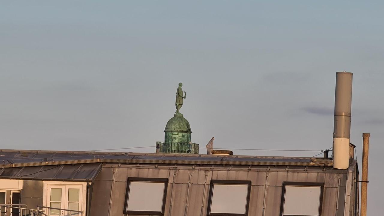 Appartement Coeur De Paris Avec Vue Sur Les Toits Εξωτερικό φωτογραφία
