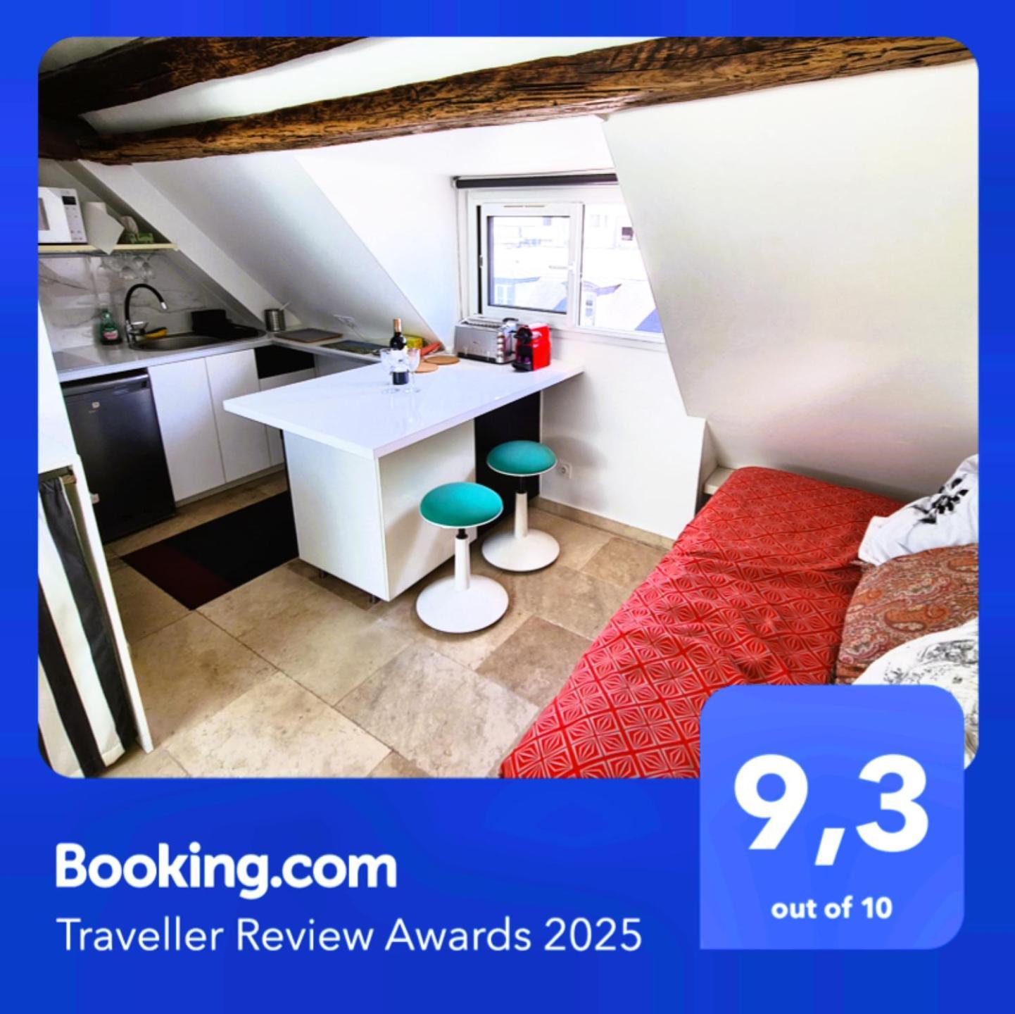 Appartement Coeur De Paris Avec Vue Sur Les Toits Εξωτερικό φωτογραφία